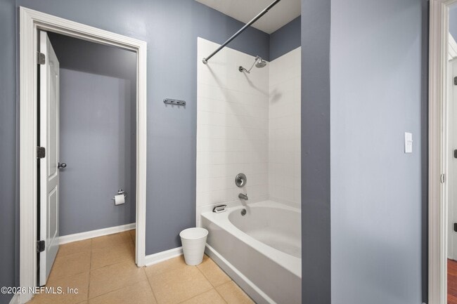 Building Photo - 3750 Silver Bluff Blvd