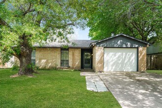 Building Photo - Renovated Single Family Home | 3 BR/2BA | 1-Car Covered Parking | Gated backyard