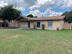 Building Photo - 4721 Violet Ave