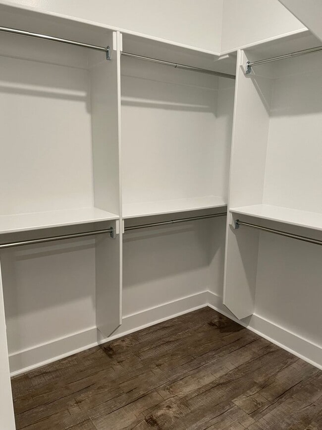 Building Photo - 3 Bedroom, 2 Bath Home in Valley View