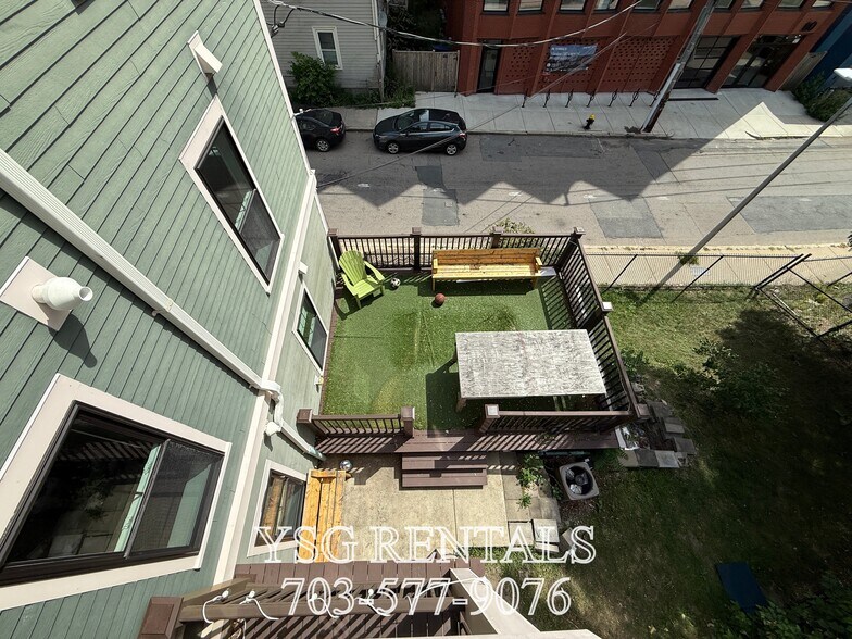 Building Photo - 2 Alleghany St