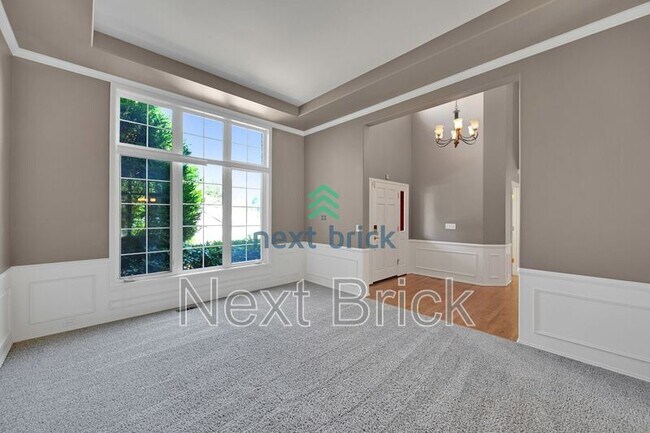 Building Photo - 1413 233rd Ave NE