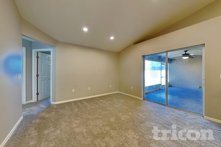 Building Photo - 10752 Carloway Hills Dr