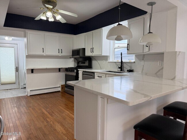 Building Photo - 27 McElwain Ave