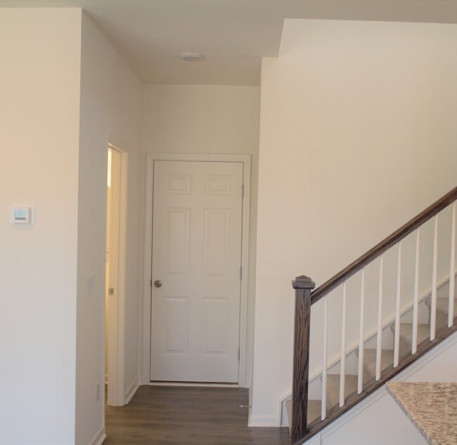 Building Photo - 4671 Wesmar Ct