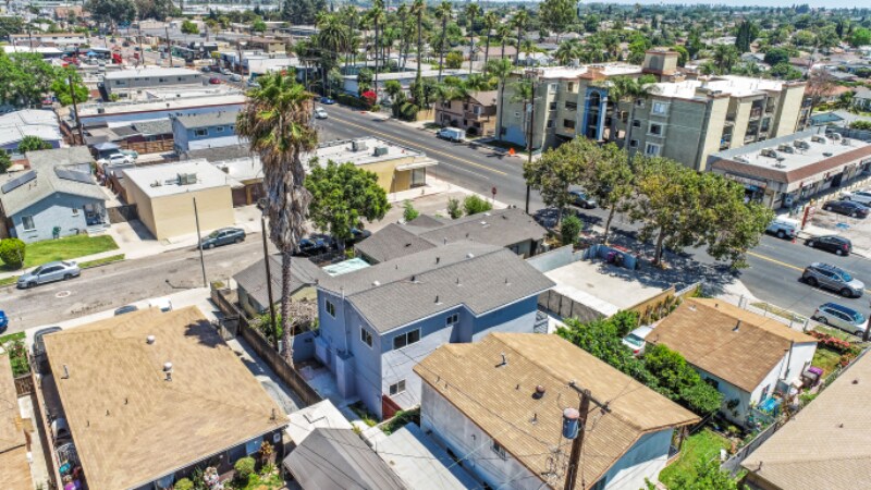 Building Photo - 1337 E South St