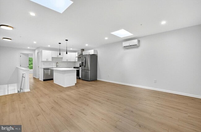 Building Photo - 20 Haddon Ave