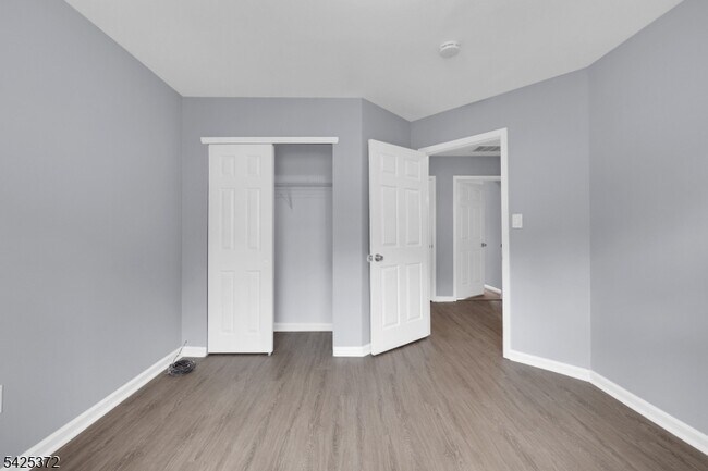 Building Photo - 30 Birch Terrace