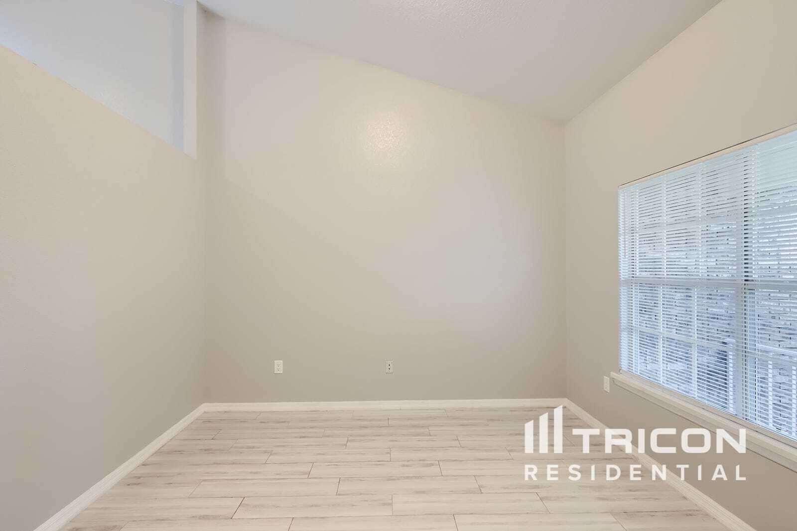 Building Photo - 5665 Olde Kings Ct