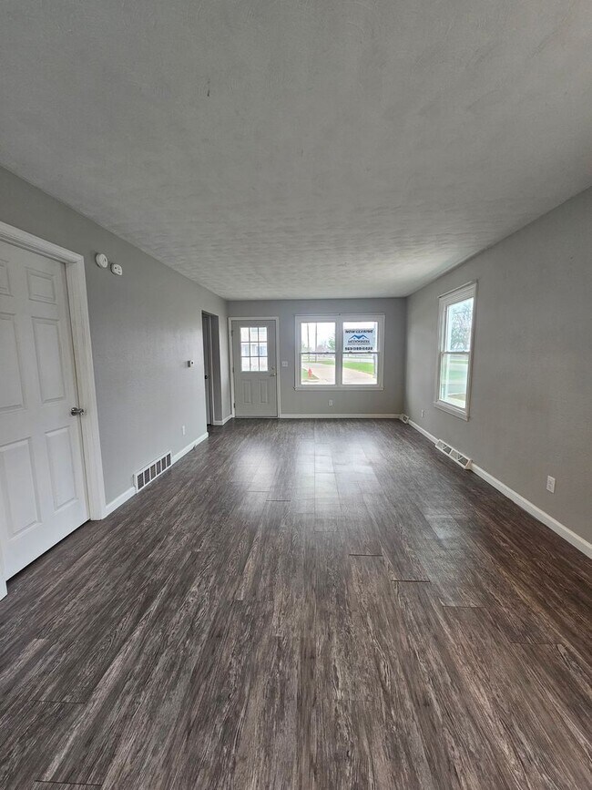 Building Photo - 101 W Spring St