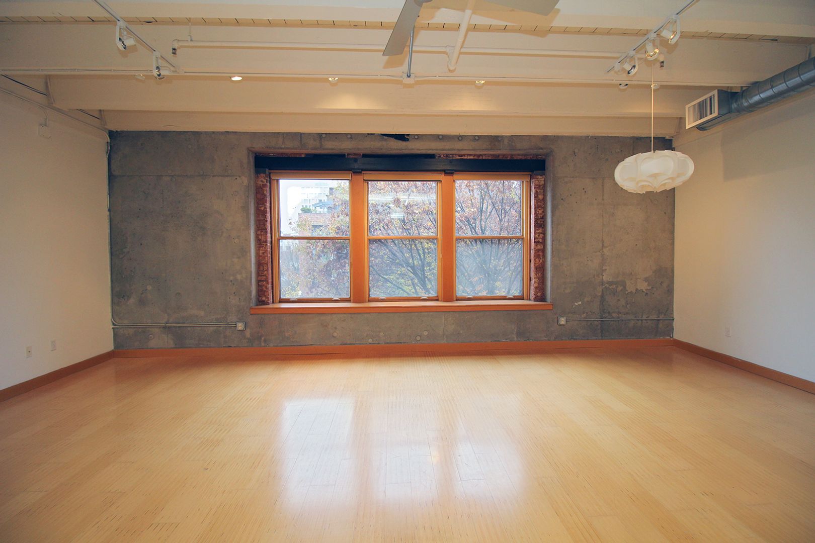 Building Photo - 416 NW 13th Ave