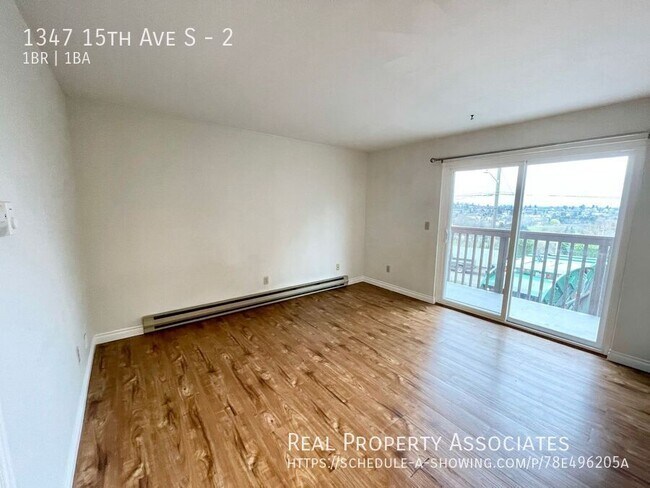 Building Photo - 1347 15th Ave S