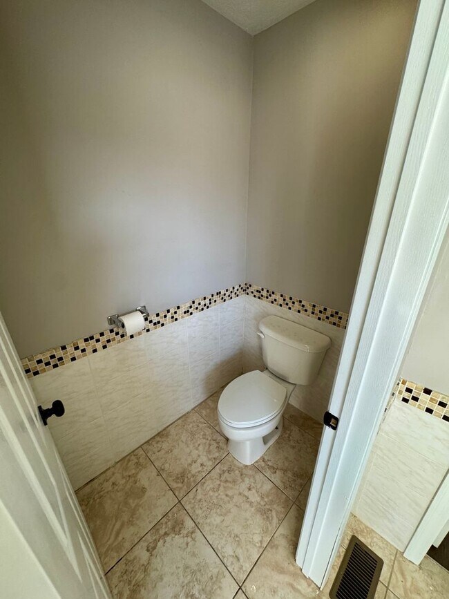 Building Photo - 3 Bedroom - Dublin