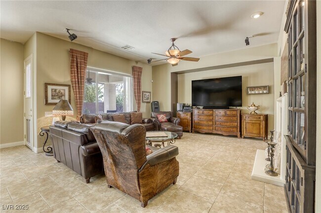 Building Photo - 7286 Mt Kearsarge St