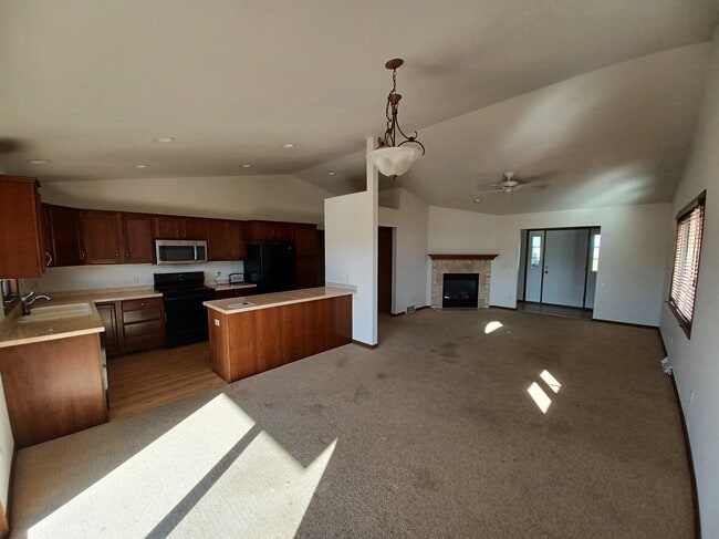 Building Photo - 118 S Heritage Dr