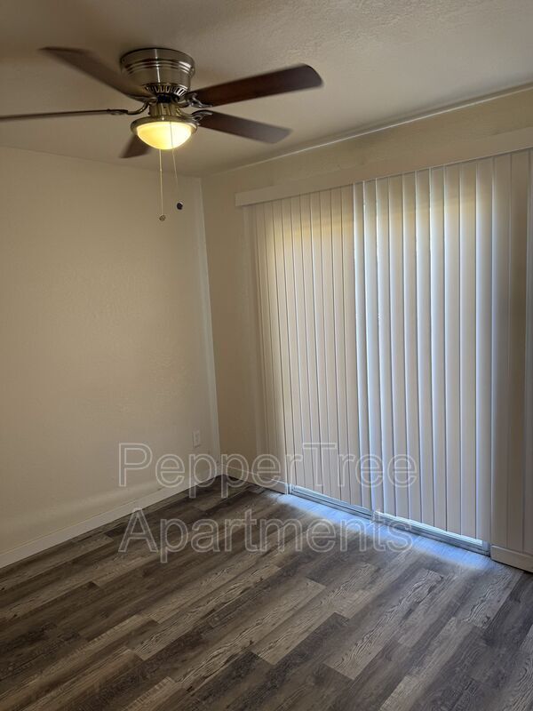 Building Photo - 720 E Elm Ave