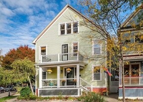 Building Photo - 383 Summer St