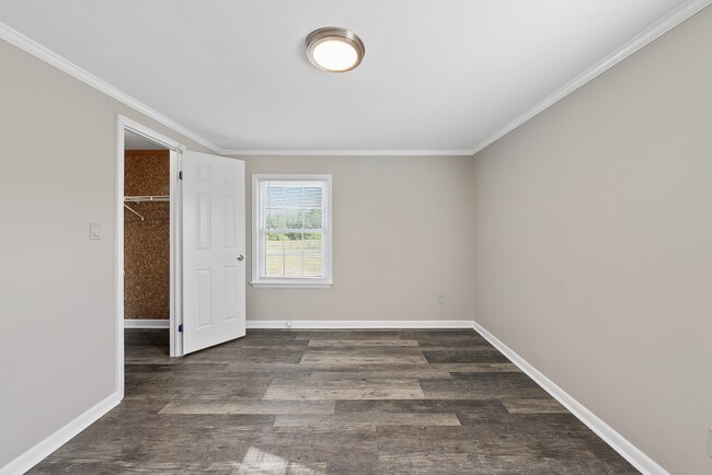 Building Photo - 674 Mount Olivet Church Rd