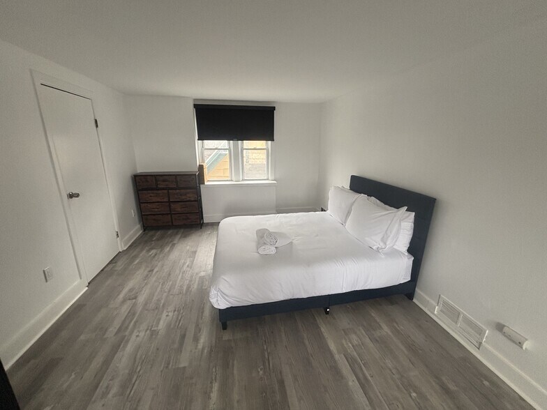 Building Photo - 366 Seward St