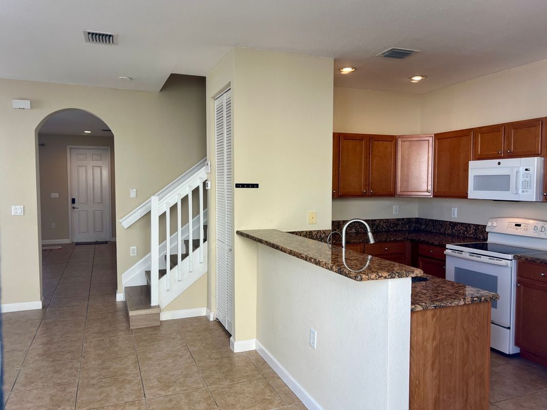 Building Photo - 17065 SW 93rd St