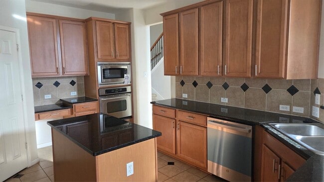 Building Photo - 2103 Trinity Manor Ln