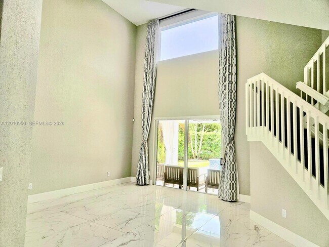 Building Photo - 1064 SW 159th Ln