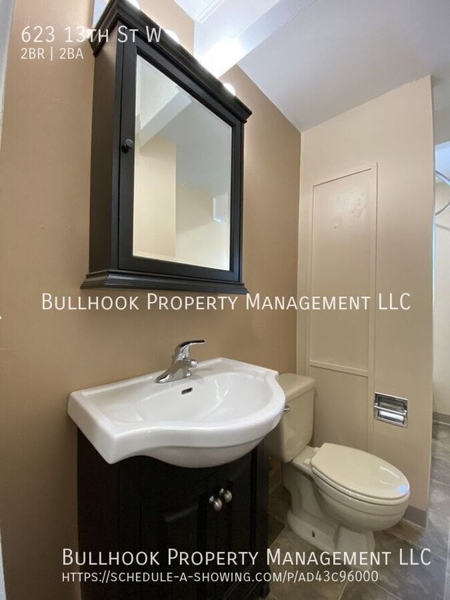 Building Photo - 623 13th St W