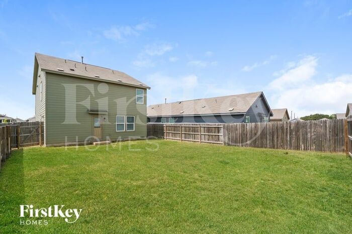 Building Photo - 2425 Double Oak Dr