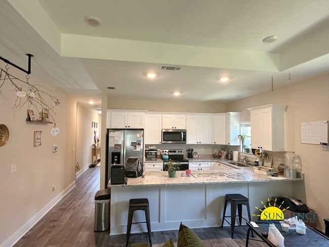 Building Photo - Beautiful 3 Bedroom Home in Milton!