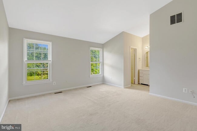 Building Photo - 4234 Fox Lake Dr
