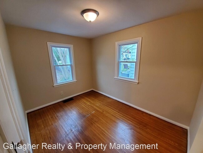 Building Photo - 3 br, 1 bath House - 313 Britton Rd