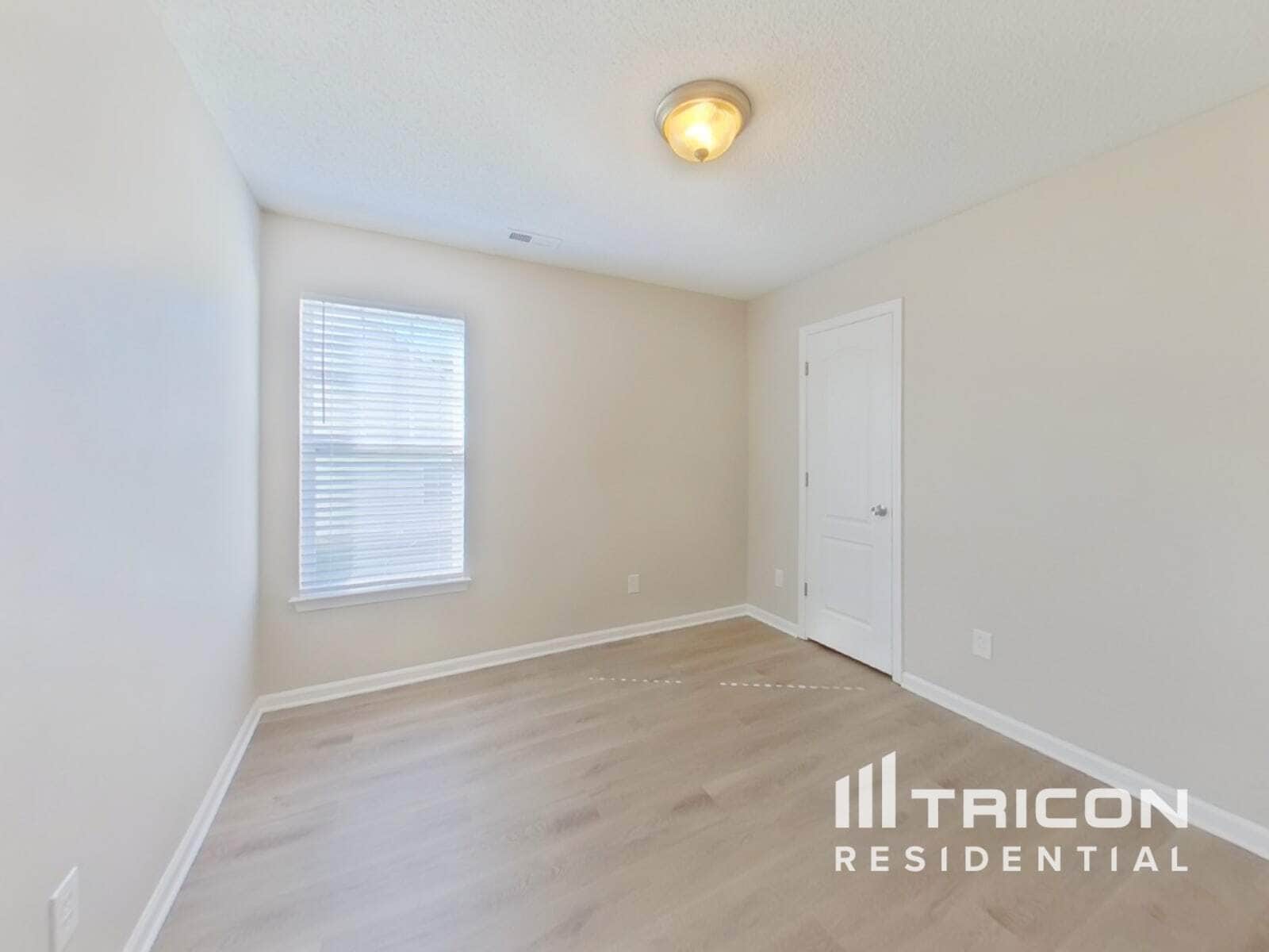 Building Photo - 2113 Sebastiani Dr