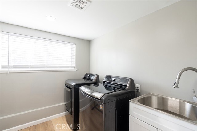 Building Photo - 2850 Hudson Ave