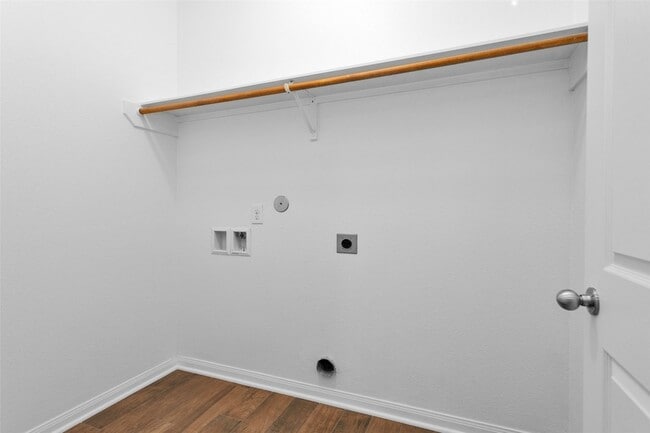 Building Photo - 30831 W Lost Creek Blvd