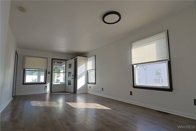 Building Photo - 19 Schuler Ave