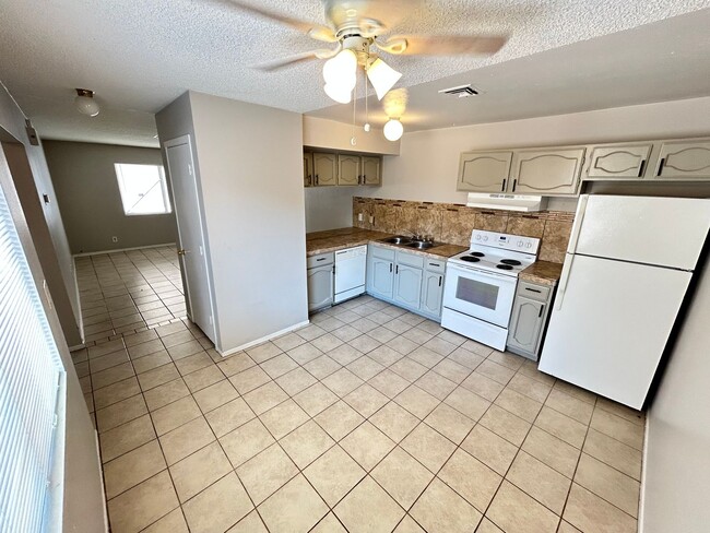 Building Photo - 5147 Greene Ln