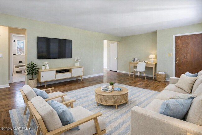 Building Photo - 142 South St