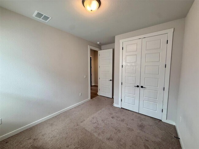 Building Photo - 6410 Velvet Leaf Ln