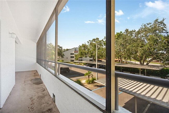 Building Photo - 2585 Countryside Blvd