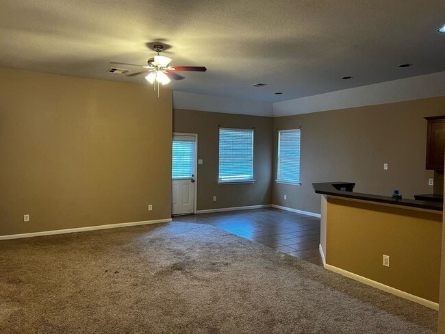 Building Photo - 23706 Red Glade Ct