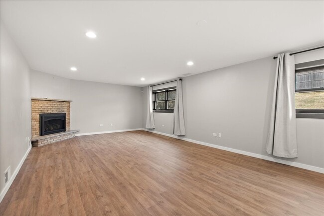 Building Photo - 7440 W Manitoba Dr