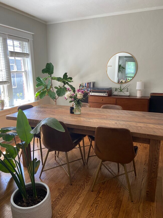 Building Photo - 7748 Wise Ave