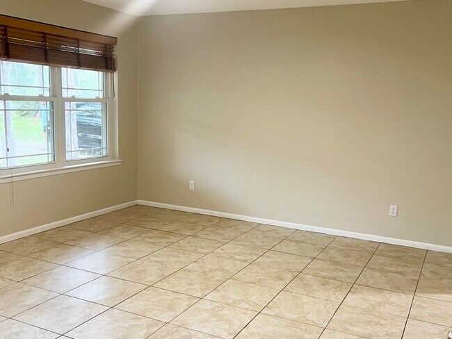 Building Photo - 1934 Co Hwy 3280