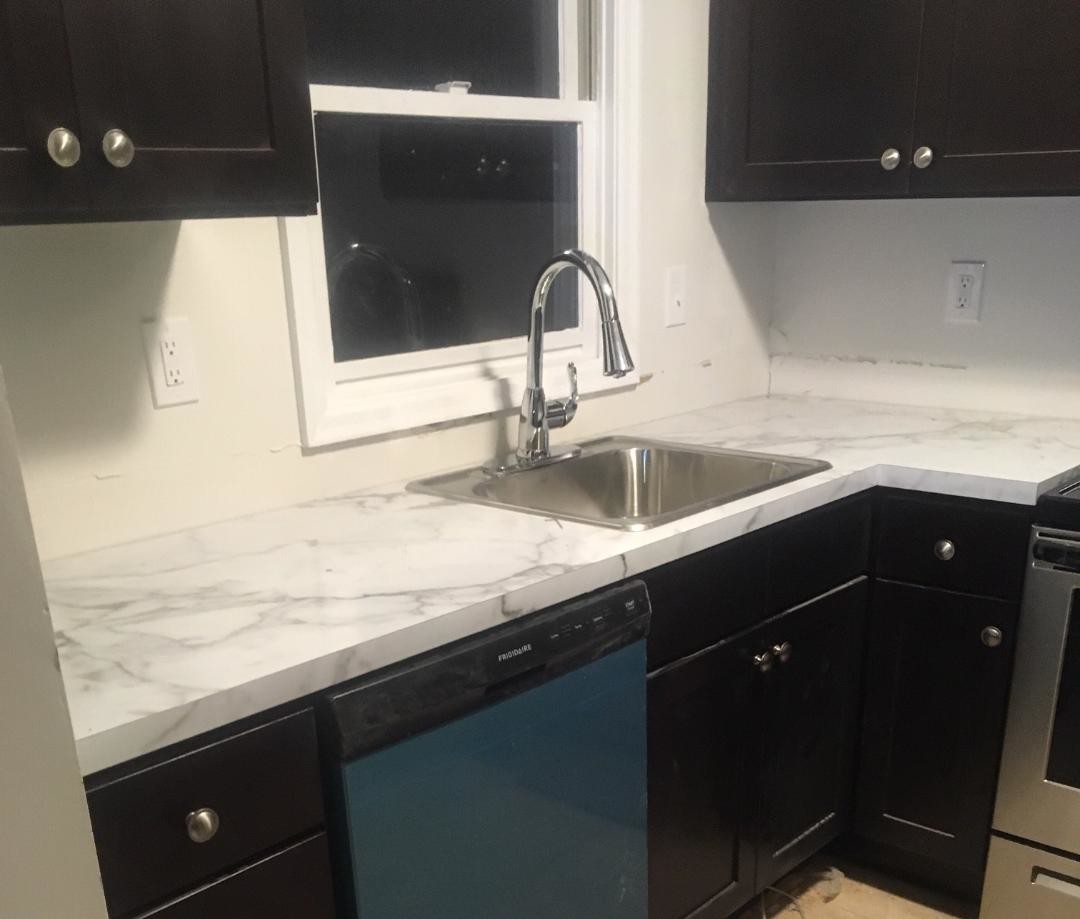 Building Photo - 245 Colonial Ave