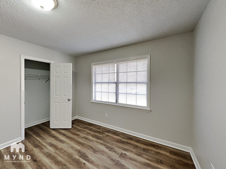 Building Photo - 2979 Bayberry Ct