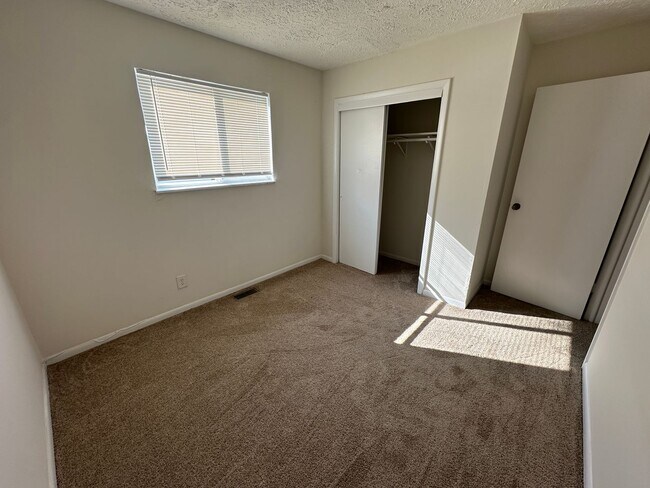 Building Photo - 4155 N Kitley Ave