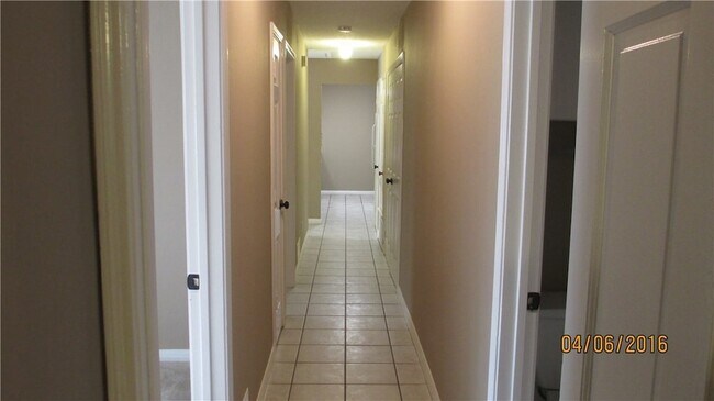 Building Photo - 13223 Kit Ln