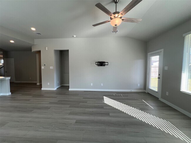 Building Photo - 2611 Colorado Crk Dr