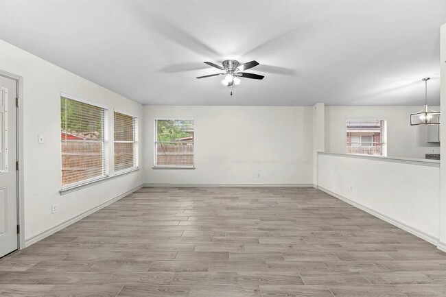 Building Photo - 2356 Vernell Way