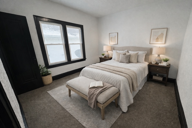 Building Photo - 3611 E 147th St